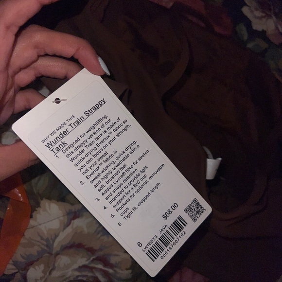 Lululemon tank - Picture 5 of 5